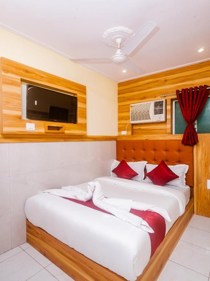 Aman Hotel Near Cst Mumbai Exterior photo